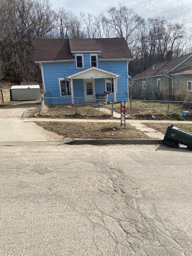 Photo - 106 Paxton St