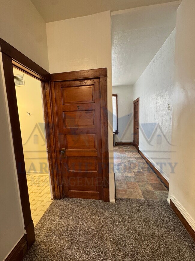 Photo - Studio Apartment