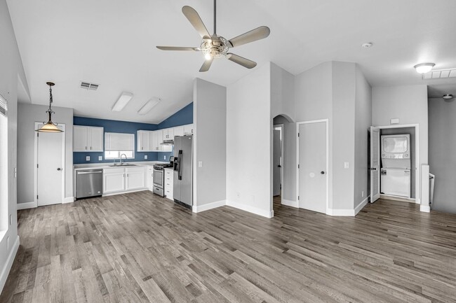 Photo - Charming 2 bedroom 2 bathroom townhome