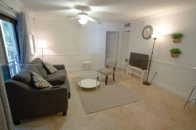 Photo - 753 Michigan Ave Unit 1B