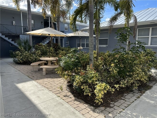 Photo - 519 S Pine St