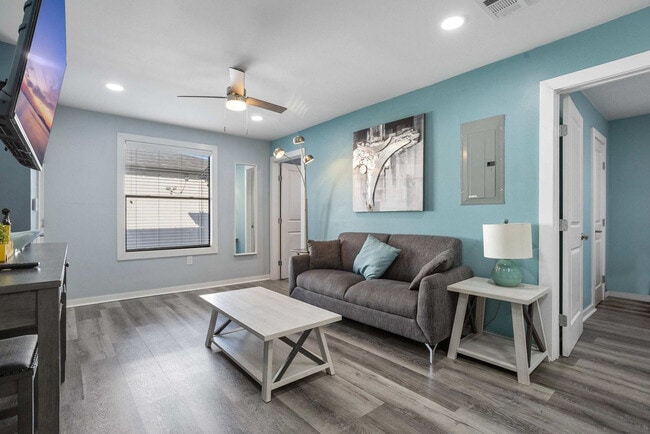 Photo - 2620 Arbor St Unidad ID1257720P