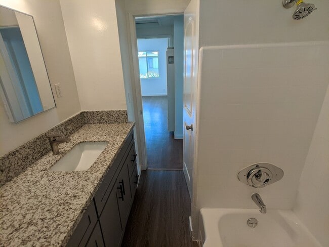 Photo - 3554 Brenton Ave Unidad 3554 Brenton #A