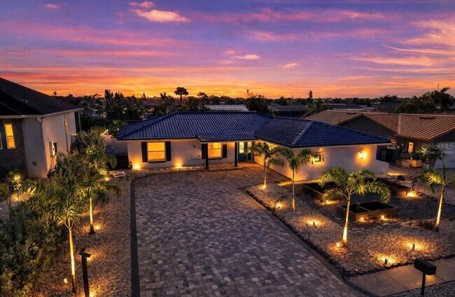 Photo - 6515 Santiago Ct