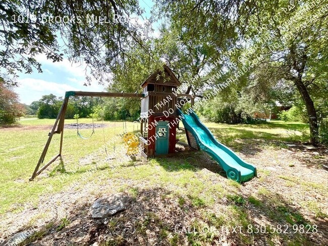 Photo - 1010 Brooks Mill Rd