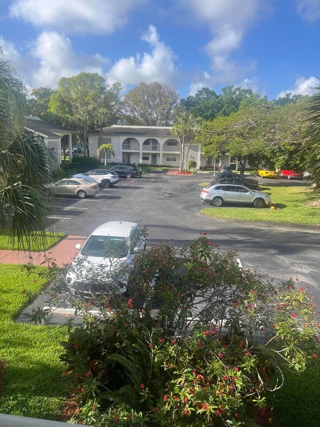 Photo - 2614 Nassau Bend Unidad H2