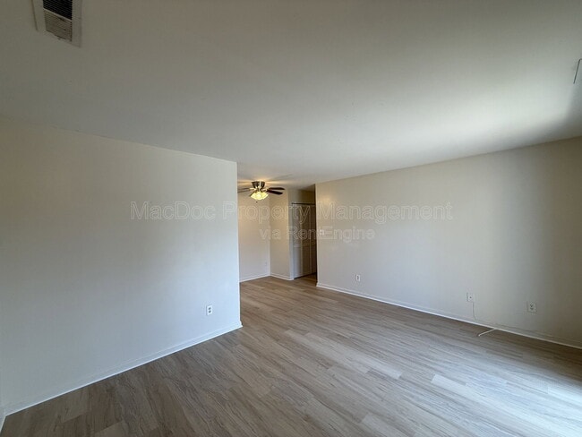 Photo - 76 Red Maple Ct Unit 100