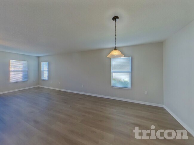 Photo - 10614 Massimo Dr