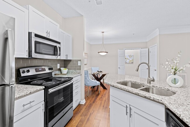 Photo - Marquis on Edwards Mill