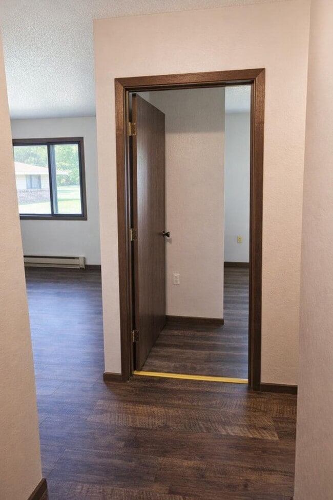 Photo - 551 Lakeview Rd