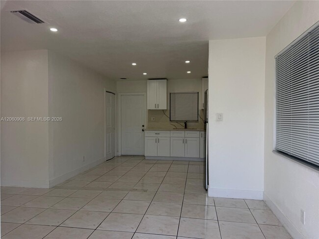 Photo - 732 SW 6th St Unit 732