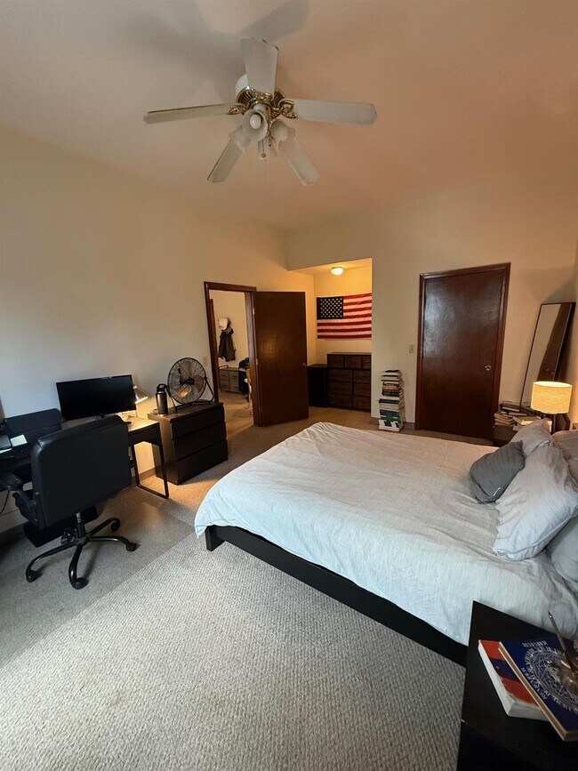 Photo - 247 Pearl St Unidad #204