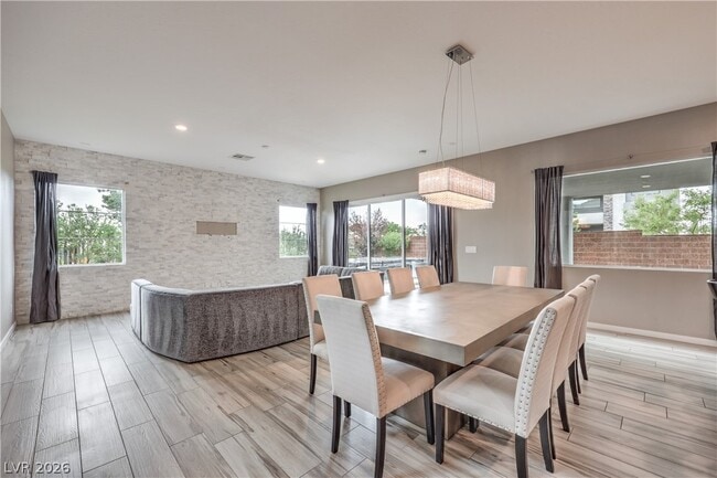 Building Photo - 10226 Jade Gardens Dr