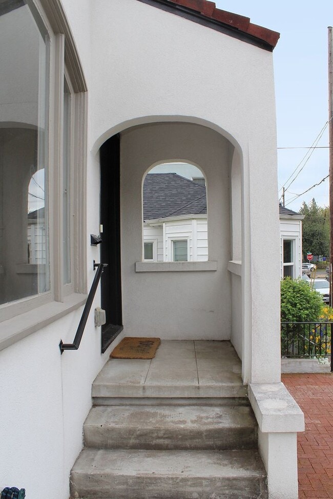 Photo - 2915 SE Alder St Unit 2915