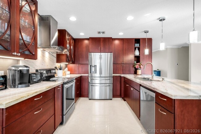 Photo - 3250 Lakeview Blvd