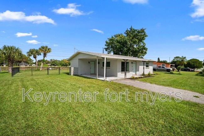 Photo - 211 E Jasmine Rd