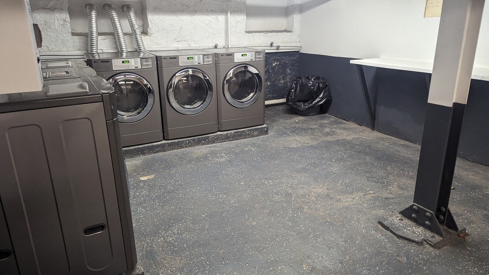 Photo - 45-47 Newkirk St