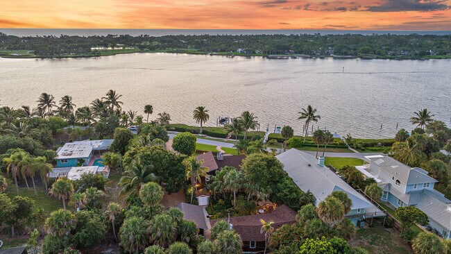 Photo - 12140 SE Indian River Dr N
