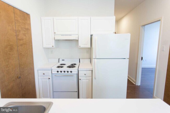 Photo - 1600 Walnut St Unit 601