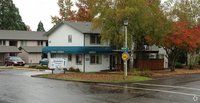 Photo - Meadowlawn Apartments