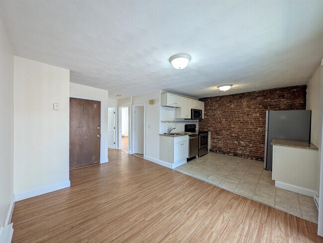 Photo - 3 Elm St Unit 3