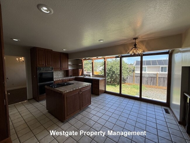 Photo - 328 Smith Dr