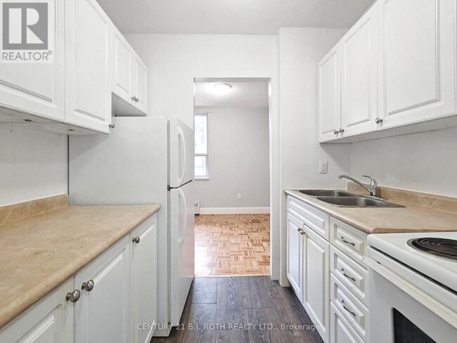 Photo - 37 Peel St Unit 100