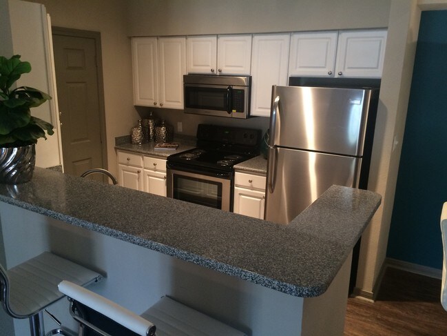 Kitchen Bar - The Lexington at Champions