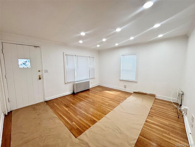 Photo - 146-38 230th Pl Unit 1st Floor