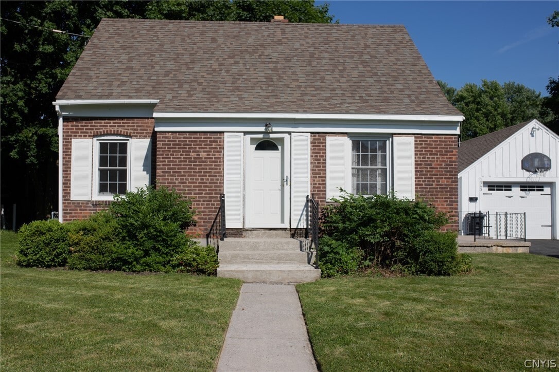 Photo - 1343 Cosgrove St