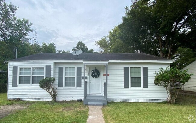 Building Photo - 5237 Carmen St Rental