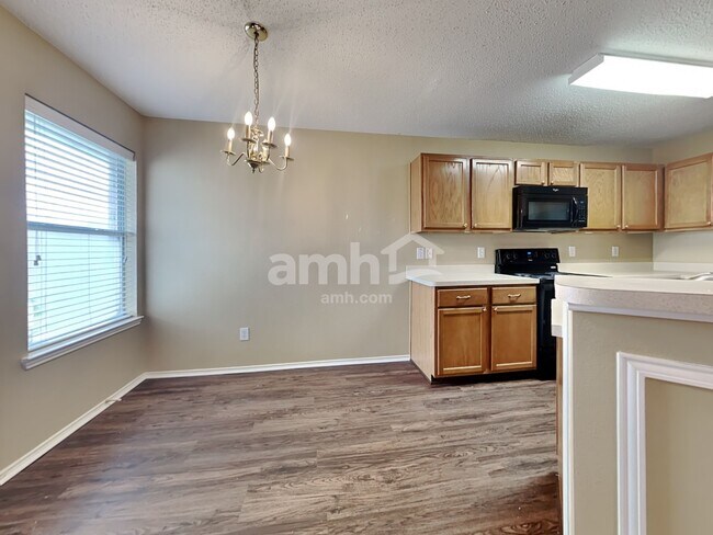 605 Woodlands Manor Dr