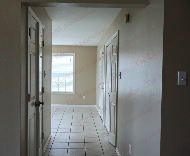 Photo - 629 S Barnett Springs St