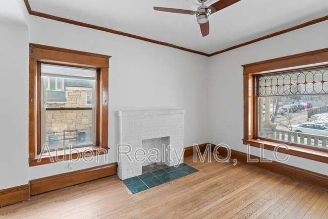 Photo - 3825 Walnut St