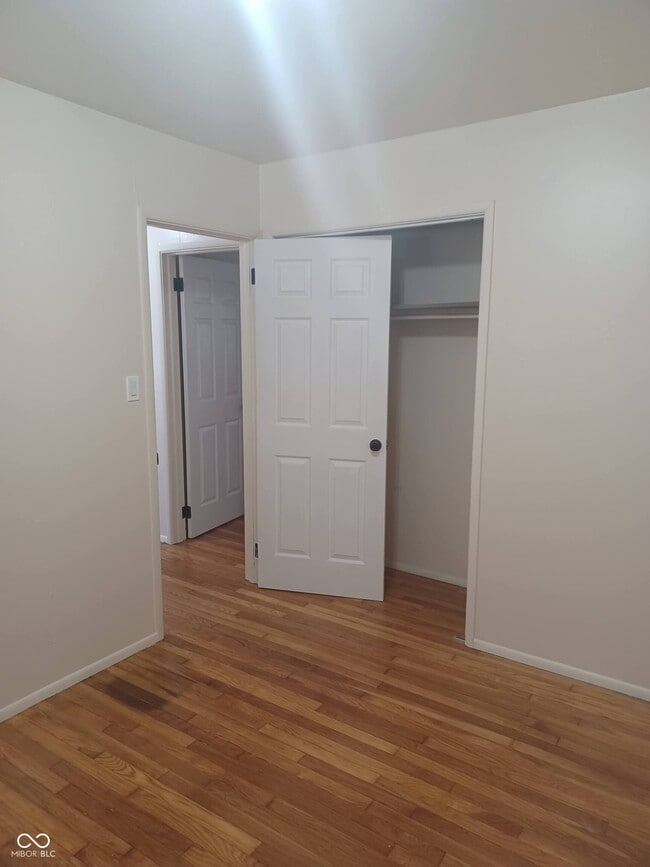 Photo - 33 S Post Rd