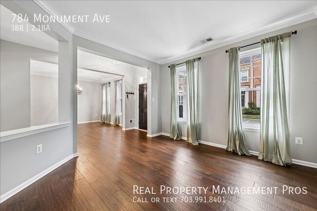 Photo - 784 Monument Ave