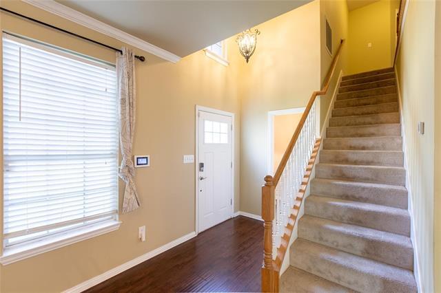 609 Regency Dr