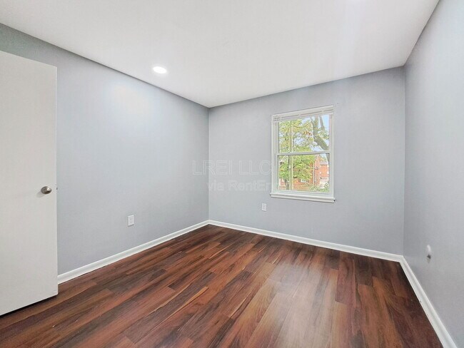 Photo - 1711 Valley Forge Way Unit 4