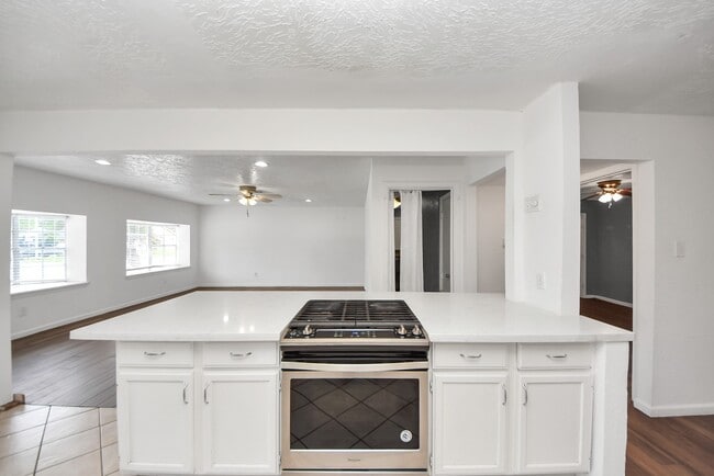 Photo - 7414 Battlewood Dr