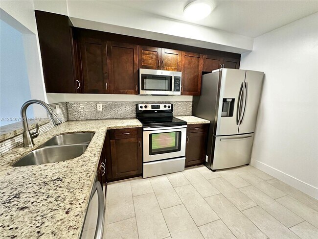 Photo - 4245 S Pine Island Rd