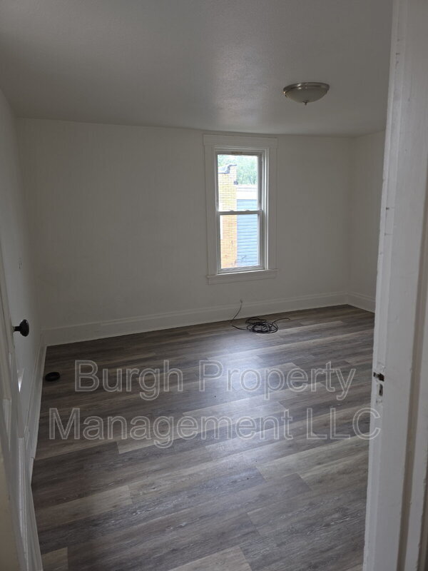 Photo - 489 Norton St