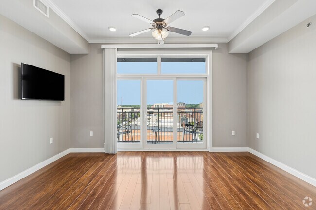1BR, 1BA - 524SF - Living Room - Lofts on Broadway Apartments