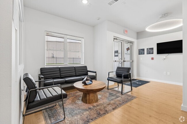 Leasing Office - Saddle Creek Village