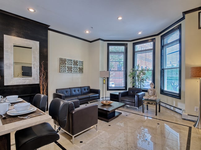 Photo - 108 - 110 Waterman Street