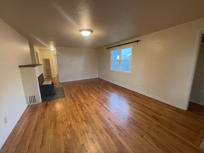 Photo - Pet-friendly 3 Bedroom 1 Bath Home close t...