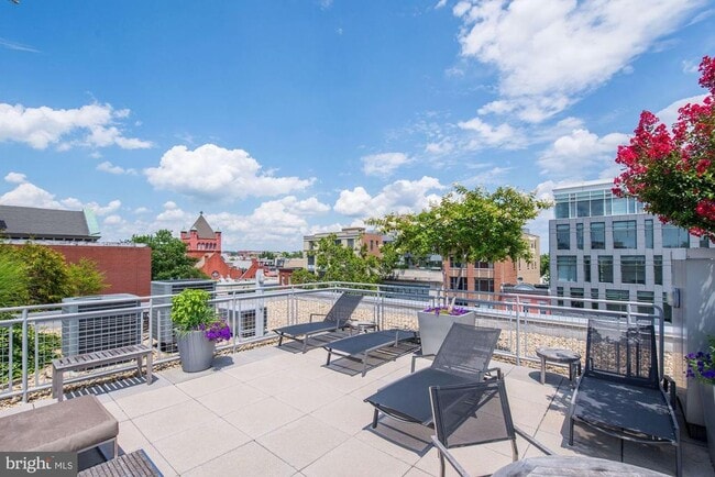 Photo - 1401 Church St NW Unidad 325