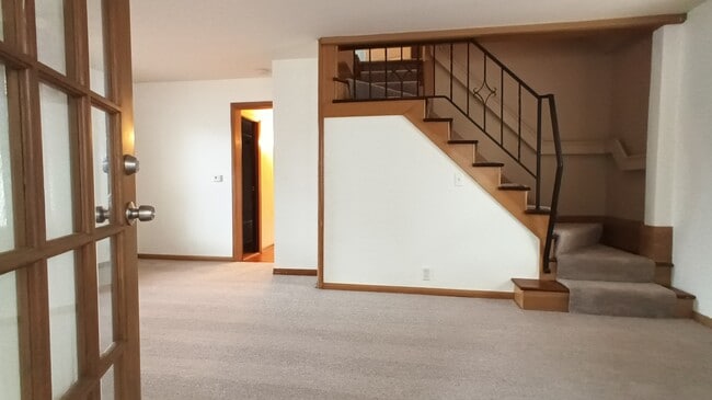 Sala de estar - 1224 Dean St