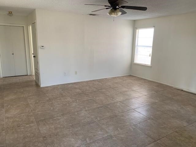 109 Shannon Cir