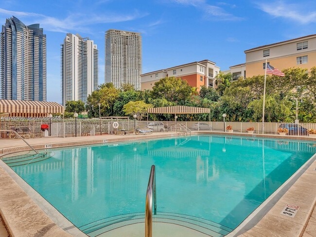 Building Photo - 200 172nd St Unit 304