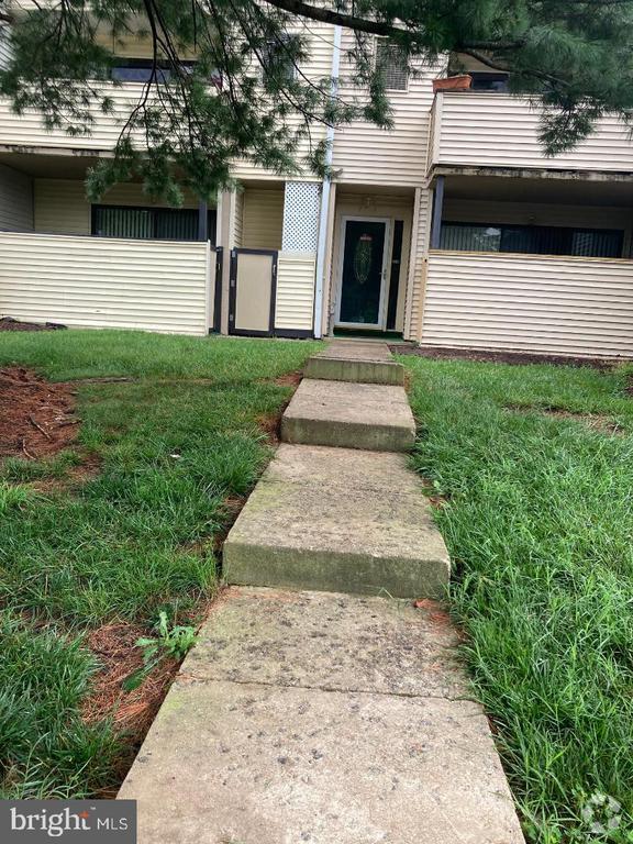 Building Photo - 8718 Village Square Dr Unit 11/8718 Rental